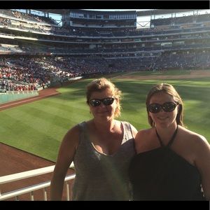 Meet your Posher, Jennifer